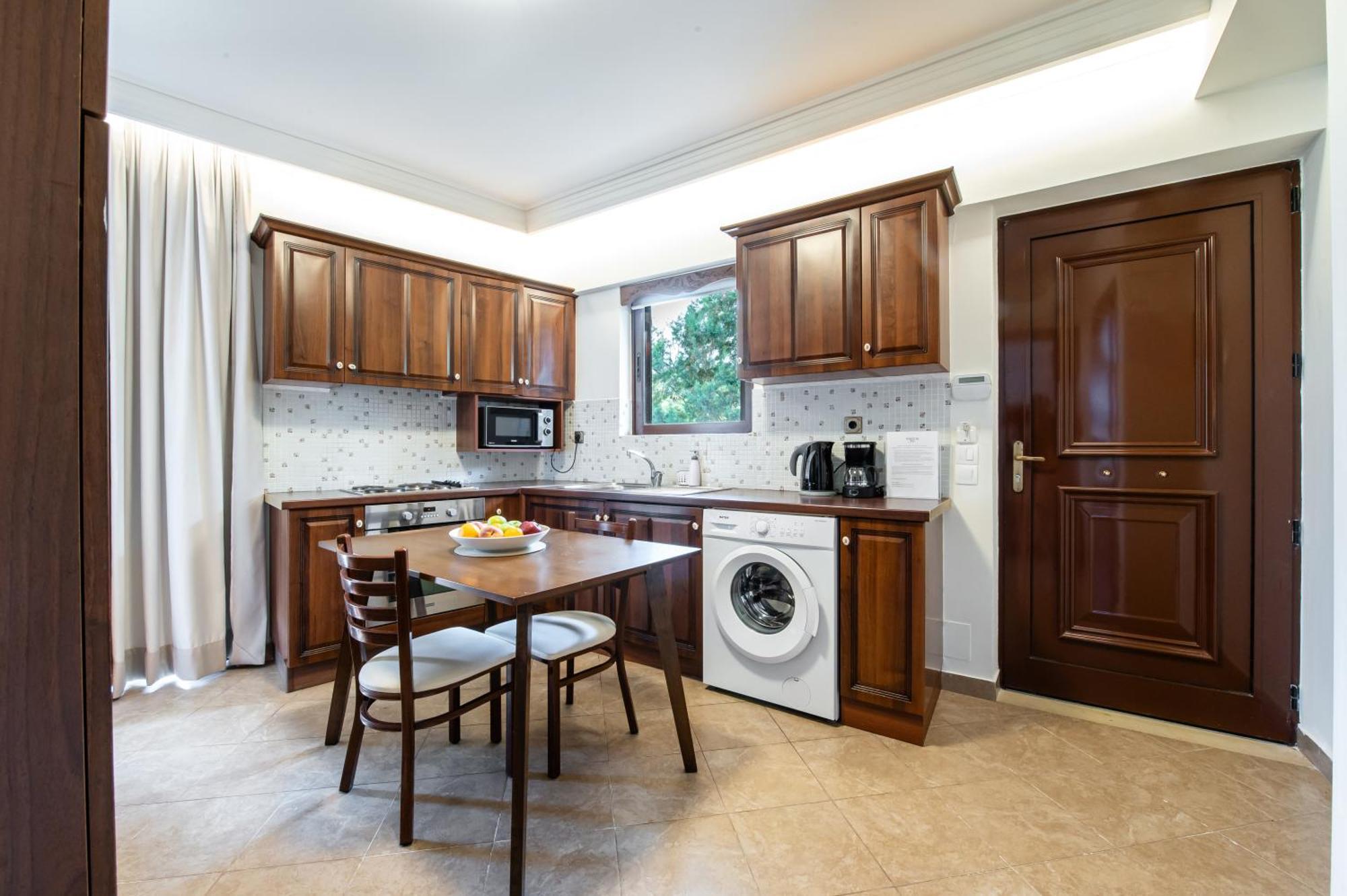 Kahlua Bay Apartments Herszonisszosz Szoba fotó